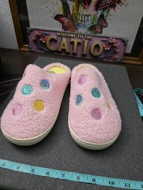 NWOT Pink Fuzzy Slippers with Colorful Smiley Patches